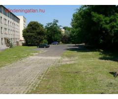 X. ker. 165 szobás épület nagy telekkel eladó
